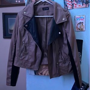 Brown leather  jacket women size L